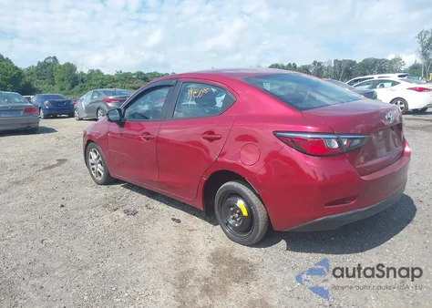 2018 Toyota Yaris Ia z USA, uszkodzony, nr VIN 3MYDLBYV6JY320419